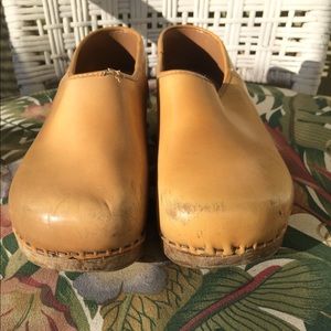 Vintage clogs